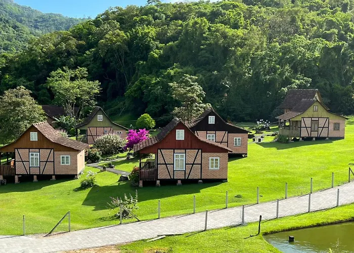 Paraíso Enxaimel Mundo Antigo Pomerode